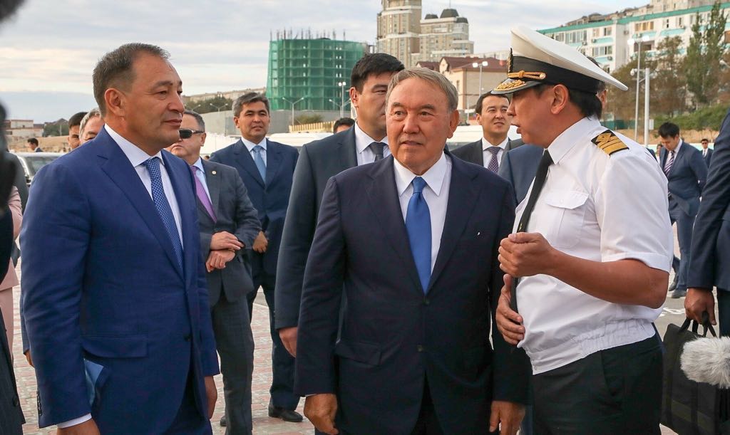 General Director of LLP "NMCK" Kazmortransflot" M. Ormanov made a presentation to the President of the Republic of Kazakhstan N. Nazarbayev