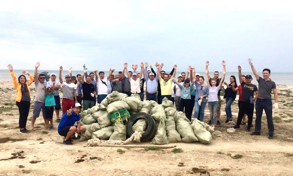 The collective of Kazmortransflot participate in the environmental campaigns “Birge - Taza Kazakhstan” and “Taza zhanalau” - “Clean Beach”