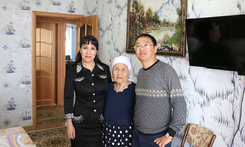 The staff of LLP "NMSK" Kazmortransflot" congratulates veterans