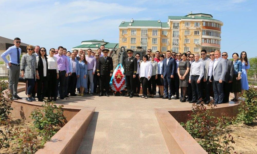 The team of Kazmortransflot paid tribute to those killed at the front