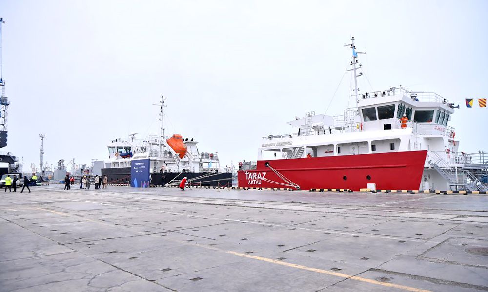 November 26 in the port of Aktau was assigned new tankers "Taraz" and "Liwa"