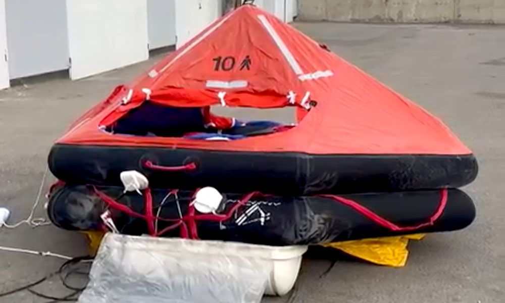 Kazmortransflot provided inflatable rafts for work with floods